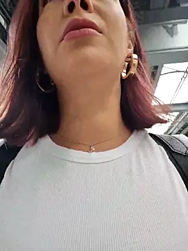 Snapshot of scarlett_moore chatting on October 29, 2025, 2:30 pm scarlett moore online show from October 29, 2025, 2:30 pm