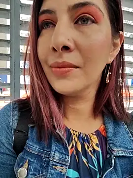 Snapshot of scarlett_moore chatting on November 2, 2025, 3:25 pm scarlett moore online show from November 2, 2025, 3:25 pm