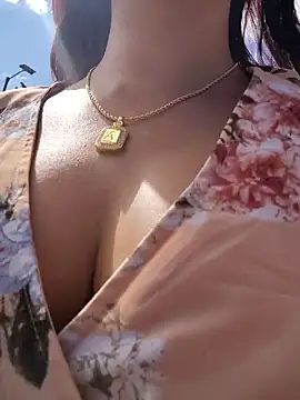 Snapshot of scarlett_moore chatting on November 8, 2025, 2:17 pm scarlett moore online show from November 8, 2025, 2:17 pm