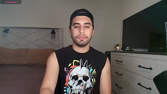 Snapshot of thonylewys chatting on October 17, 2025, 2:48 am thonylewys online show from October 17, 2025, 2:48 am