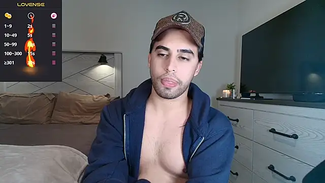 Snapshot of thonylewys chatting on October 24, 2025, 10:39 pm thonylewys online show from October 24, 2025, 10:39 pm