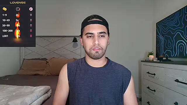 Snapshot of thonylewys chatting on October 27, 2025, 12:26 am thonylewys online show from October 27, 2025, 12:26 am