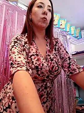 Snapshot of Mia_Novikov chatting on June 18, 2026, 6:23 pm Mia Novikov online show from June 18, 2026, 6:23 pm