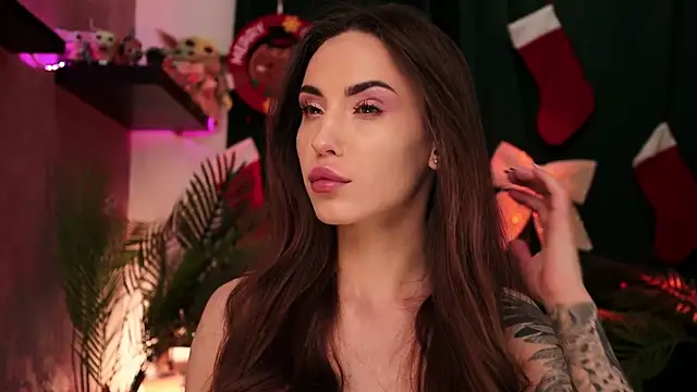 BabyYoda- online show from December 16, 2024, 7:32 pm