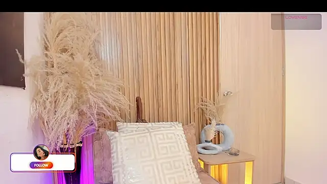 Snapshot of sofhiaa_adaams chatting on February 13, 2026, 10:39 pm sofhiaa adaams online show from February 13, 2026, 10:39 pm