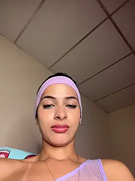 violetta-brown1 online show from March 5, 2026, 3:02 am