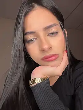 violetta-brown1 online show from March 9, 2026, 4:27 am