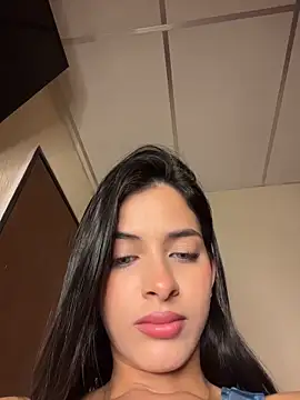 violetta-brown1 online show from April 23, 2026, 2:35 am