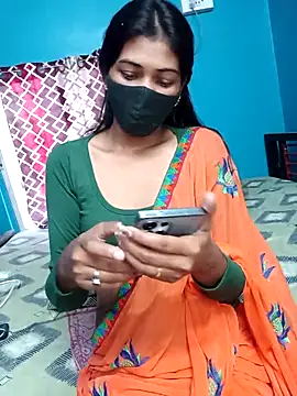 Snapshot of Triha_18 chatting on September 28, 2025, 6:19 am Triha 18 online show from September 28, 2025, 6:19 am