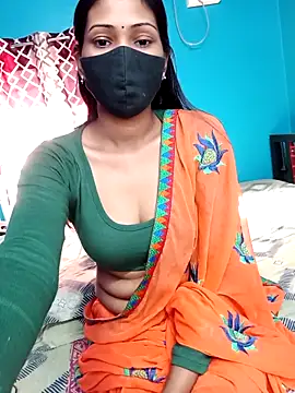 Snapshot of Triha_18 chatting on October 13, 2025, 9:09 am Triha 18 online show from October 13, 2025, 9:09 am