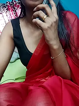 Snapshot of Triha_18 chatting on October 31, 2025, 4:46 am Triha 18 online show from October 31, 2025, 4:46 am