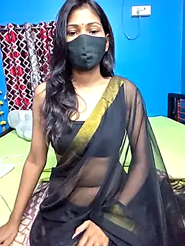 Snapshot of Triha_18 chatting on November 1, 2025, 6:54 pm Triha 18 online show from November 1, 2025, 6:54 pm