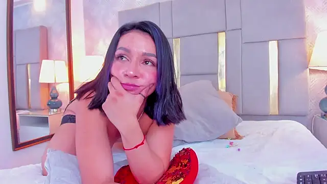 Snapshot of Camilaa_Sanchez_ chatting on January 11, 2025, 3:52 pm Camilaa Sanchez online show from January 11, 2025, 3:52 pm