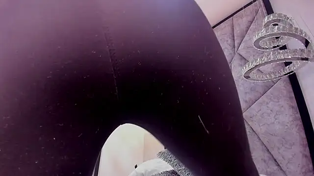 Snapshot of Camilaa_Sanchez_ chatting on February 4, 2025, 11:05 am Camilaa Sanchez online show from February 4, 2025, 11:05 am