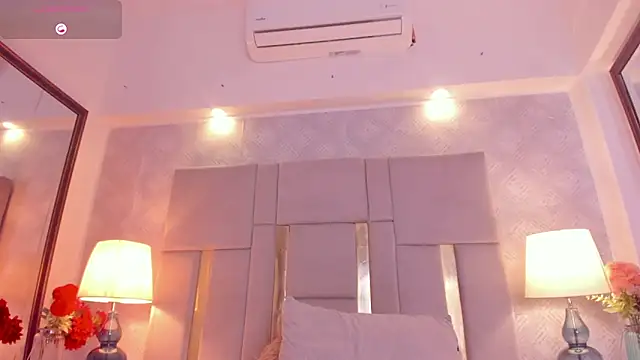 Snapshot of Camilaa_Sanchez_ chatting on February 10, 2025, 2:05 pm Camilaa Sanchez online show from February 10, 2025, 2:05 pm