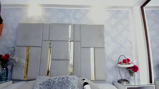 Snapshot of Camilaa_Sanchez_ chatting on September 24, 2025, 12:19 pm Camilaa Sanchez online show from September 24, 2025, 12:19 pm