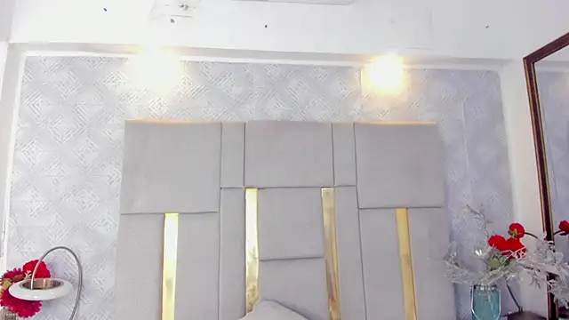 Snapshot of Camilaa_Sanchez_ chatting on October 14, 2025, 3:35 pm Camilaa Sanchez online show from October 14, 2025, 3:35 pm