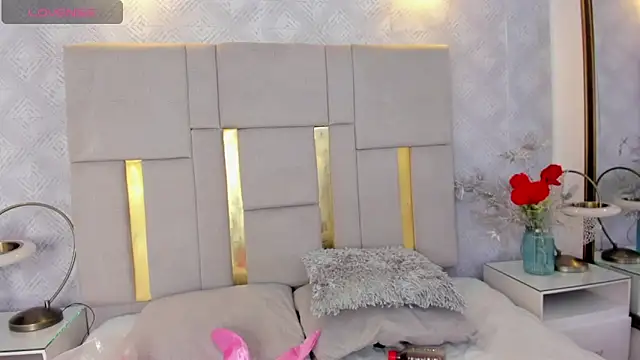 Snapshot of Camilaa_Sanchez_ chatting on October 28, 2025, 11:03 am Camilaa Sanchez online show from October 28, 2025, 11:03 am