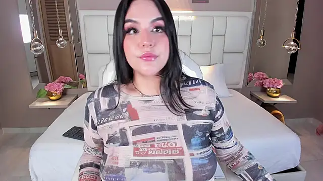 Snapshot of Biancax_ chatting on March 7, 2025, 3:29 am Biancax online show from March 7, 2025, 3:29 am