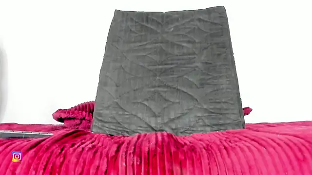 Snapshot of mariana_preciado chatting on February 20, 2025, 7:45 am mariana preciado online show from February 20, 2025, 7:45 am