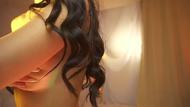 Snapshot of arizonasunrise chatting on December 19, 2024, 10:21 pm arizonasunrise online show from December 19, 2024, 10:21 pm