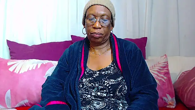 Freakyassnwildx online show from November 25, 2025, 4:18 pm