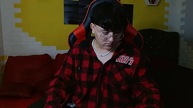 isabeautyx19 online show from January 18, 2026, 2:04 am