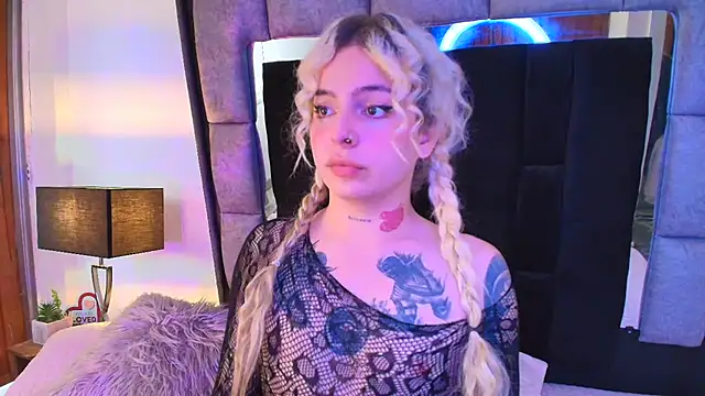 Snapshot of Bonnie_vega chatting on March 16, 2025, 3:06 pm Bonnie vega online show from March 16, 2025, 3:06 pm