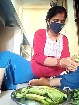 Mamta Chaterjee online show from October 2, 2025, 3:35 am