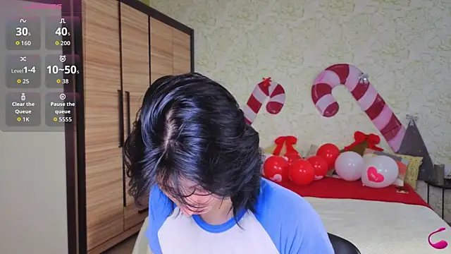 JulisSweet online show from December 22, 2025, 8:22 am