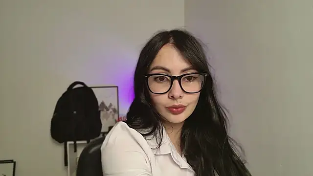 lalawhitte online show from July 24, 2026, 12:52 am