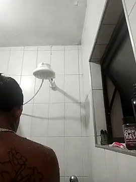 Snapshot of Malvadaozscp chatting on February 18, 2026, 12:06 am Malvadaozscp online show from February 18, 2026, 12:06 am