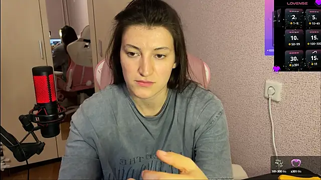 Katrin  kiss online show from February 1, 2025, 2:56 pm