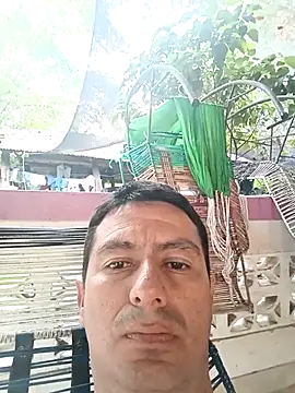 Snapshot of walwan85 chatting on November 1, 2025, 11:45 am walwan85 online show from November 1, 2025, 11:45 am