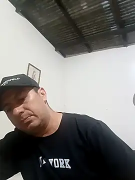 Snapshot of walwan85 chatting on November 16, 2025, 1:39 pm walwan85 online show from November 16, 2025, 1:39 pm