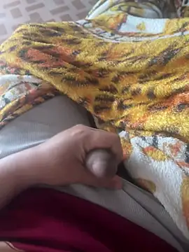 Snapshot of Yuta8_8 chatting on February 27, 2026, 8:36 am Yuta8 8 online show from February 27, 2026, 8:36 am