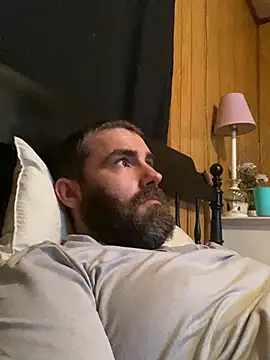 Snapshot of bigJohnson223 chatting on January 1, 2025, 12:22 pm bigJohnson223 online show from January 1, 2025, 12:22 pm