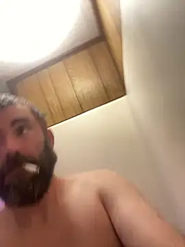 Snapshot of bigJohnson223 chatting on January 24, 2025, 5:53 am bigJohnson223 online show from January 24, 2025, 5:53 am