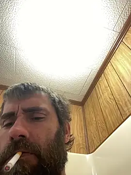 Snapshot of bigJohnson223 chatting on March 22, 2025, 2:37 am bigJohnson223 online show from March 22, 2025, 2:37 am