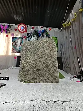 Snapshot of NinaGauther chatting on September 24, 2025, 4:43 pm NinaGauther online show from September 24, 2025, 4:43 pm