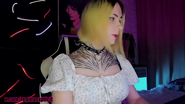 Snapshot of snake__bites chatting on September 26, 2025, 9:30 pm snake bites online show from September 26, 2025, 9:30 pm