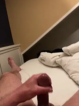 LivingLegend1978 online show from April 3, 2026, 10:08 pm