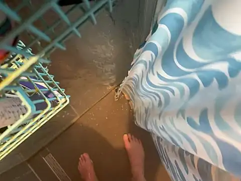 LivingLegend1978 online show from April 23, 2026, 8:46 am