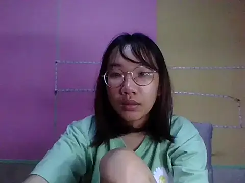 Nanoko online show from February 28, 2025, 12:09 pm