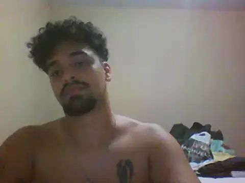 Snapshot of Xcumshot33 chatting on December 18, 2024, 1:59 am Xcumshot33 online show from December 18, 2024, 1:59 am