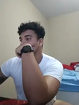 Snapshot of Xcumshot33 chatting on February 20, 2025, 9:31 pm Xcumshot33 online show from February 20, 2025, 9:31 pm