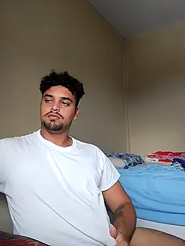 Snapshot of Xcumshot33 chatting on March 21, 2025, 12:28 pm Xcumshot33 online show from March 21, 2025, 12:28 pm