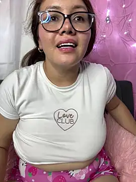 Snapshot of solecito_22 chatting on December 13, 2024, 3:05 am solecito 22 online show from December 13, 2024, 3:05 am