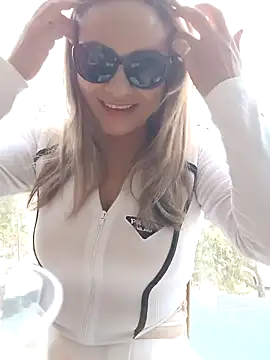 Afroditecash online show from December 29, 2024, 8:04 pm