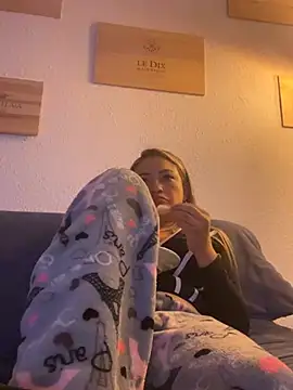 Afroditecash online show from February 18, 2025, 6:37 pm